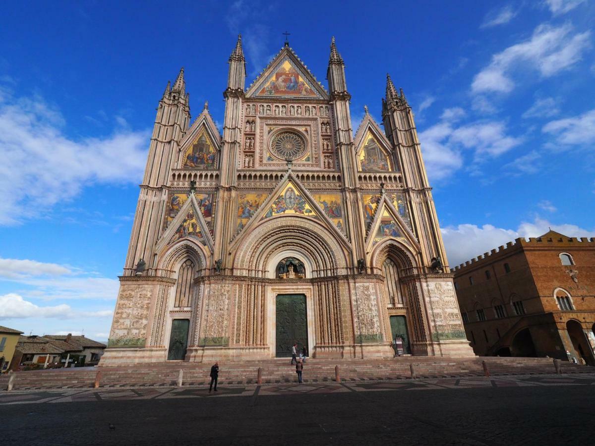 Duomo Budget Apartman Orvieto Kültér fotó